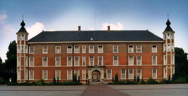 Het Kasteel van Breda, thuishaven van de Koninklijke Militaire Academie