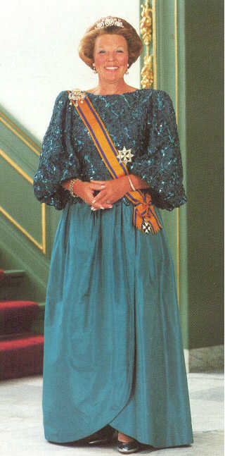 Hare Majesteit, Koningin Beatrix